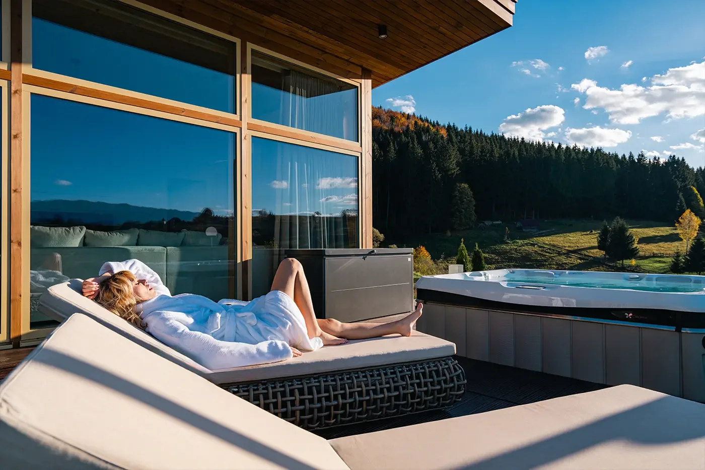 Terrace with private jacuzzi